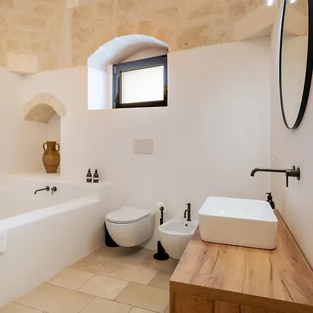 Dimora Valusco 3* أوستوني